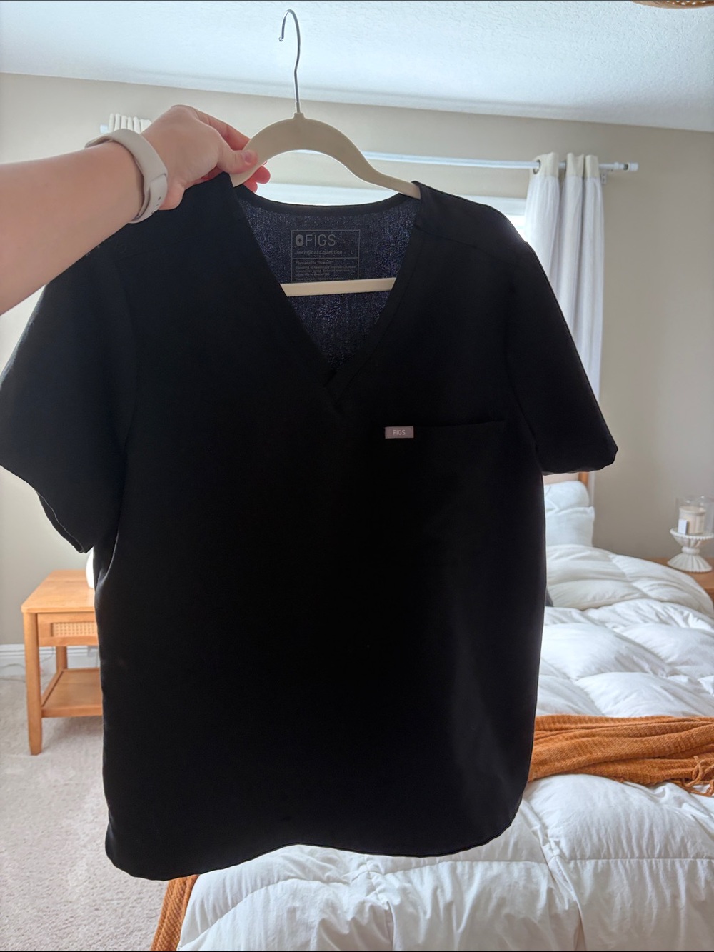 FIGS Black catarina One-Pocket Scrub Top